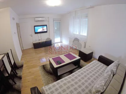 Crveni Krst | 4zida.rs