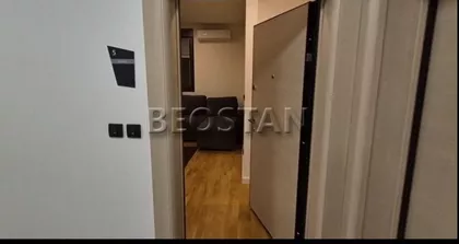 Crnogorska | 4zida.rs