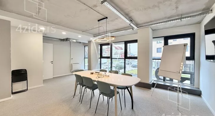 Poslovni prostor | 4zida