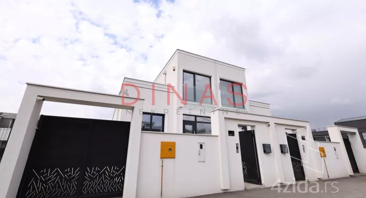 Kuća | 4zida
