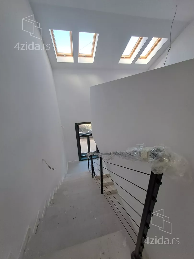 3-etažna kuća | 4zida