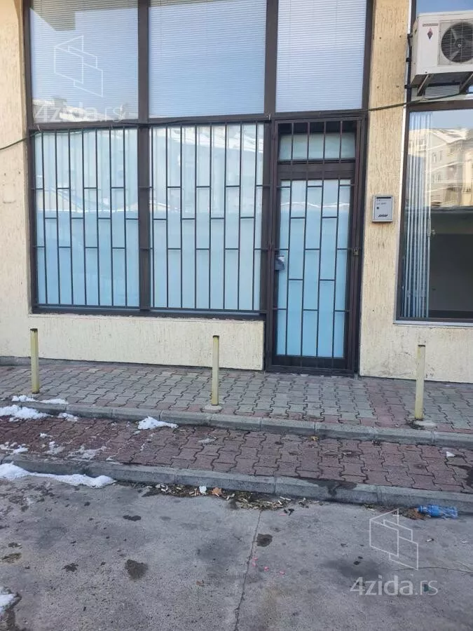 Poslovni prostor | 4zida