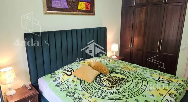 Četvoroiposoban stan | 4zida