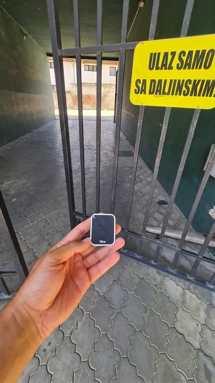Boška Vujića 9 | 4zida.rs
