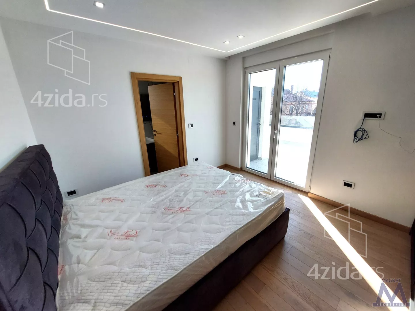 Troiposoban stan | 4zida