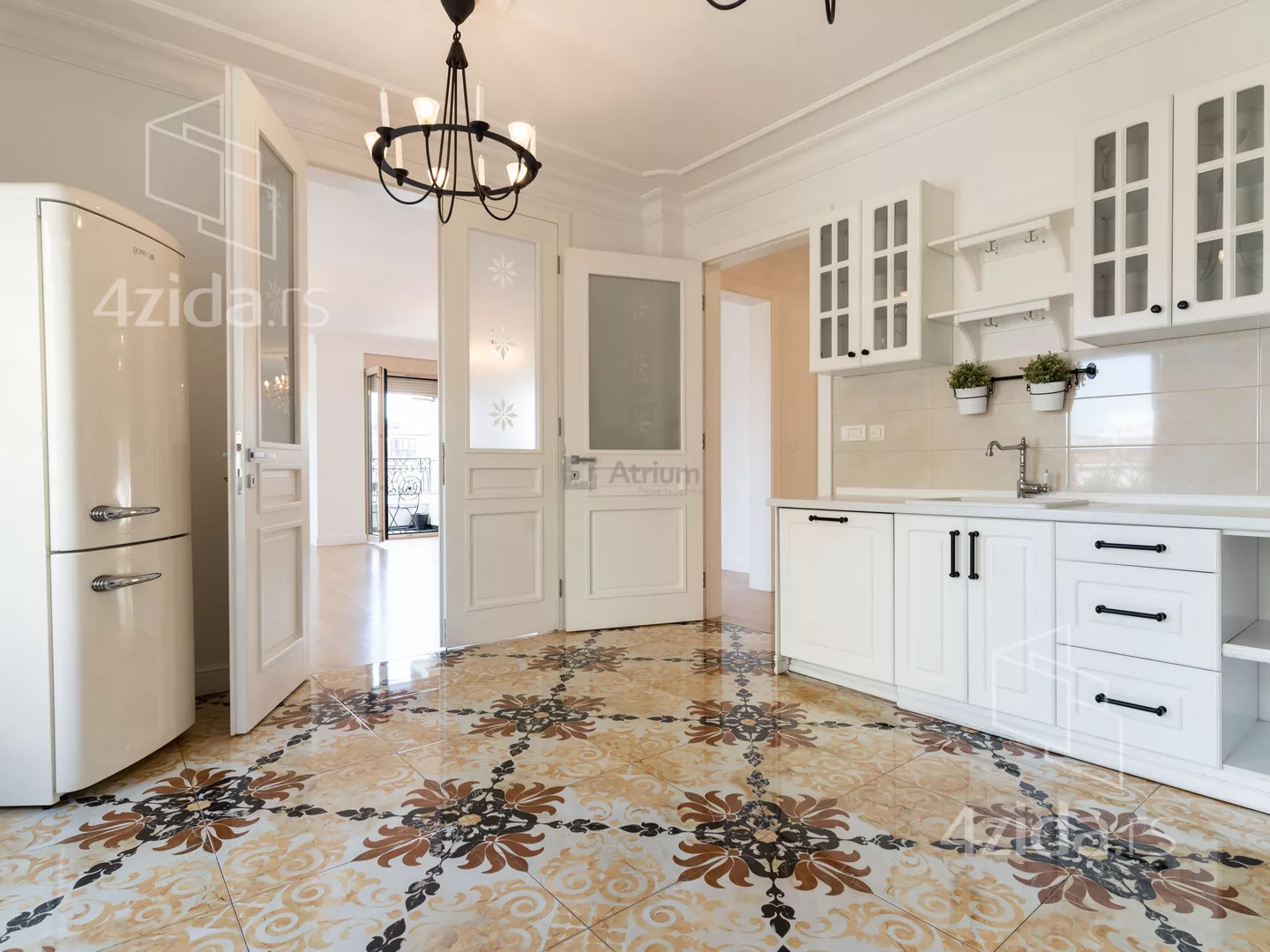 Šestosoban stan | 4zida