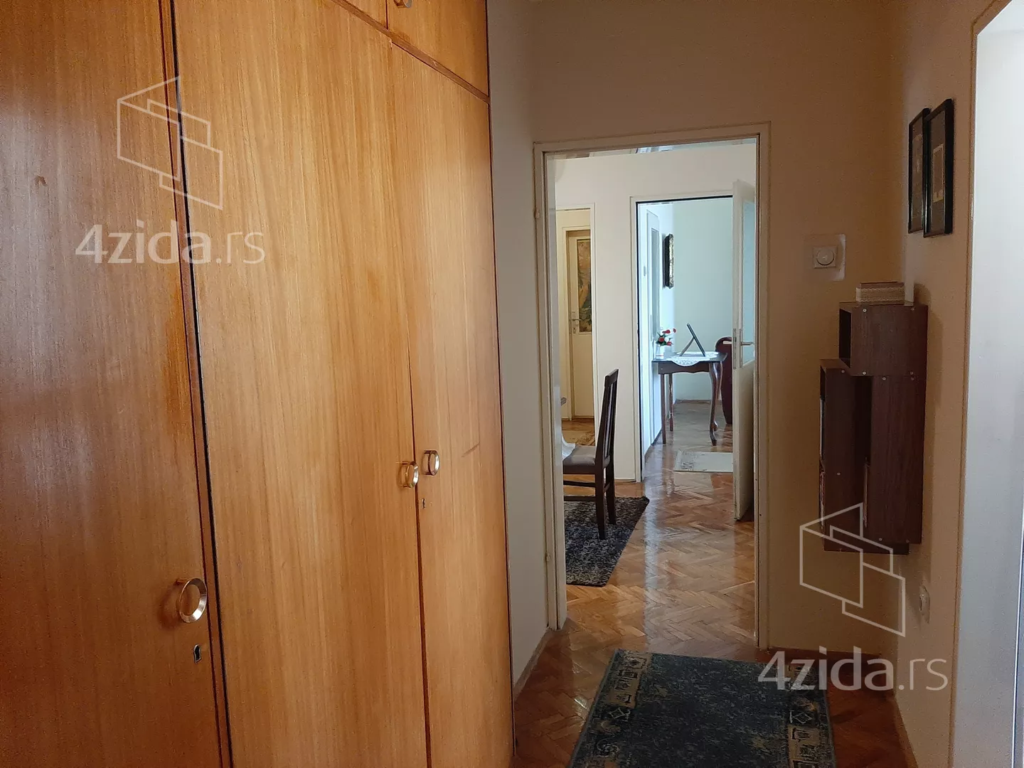 Troiposoban stan | 4zida