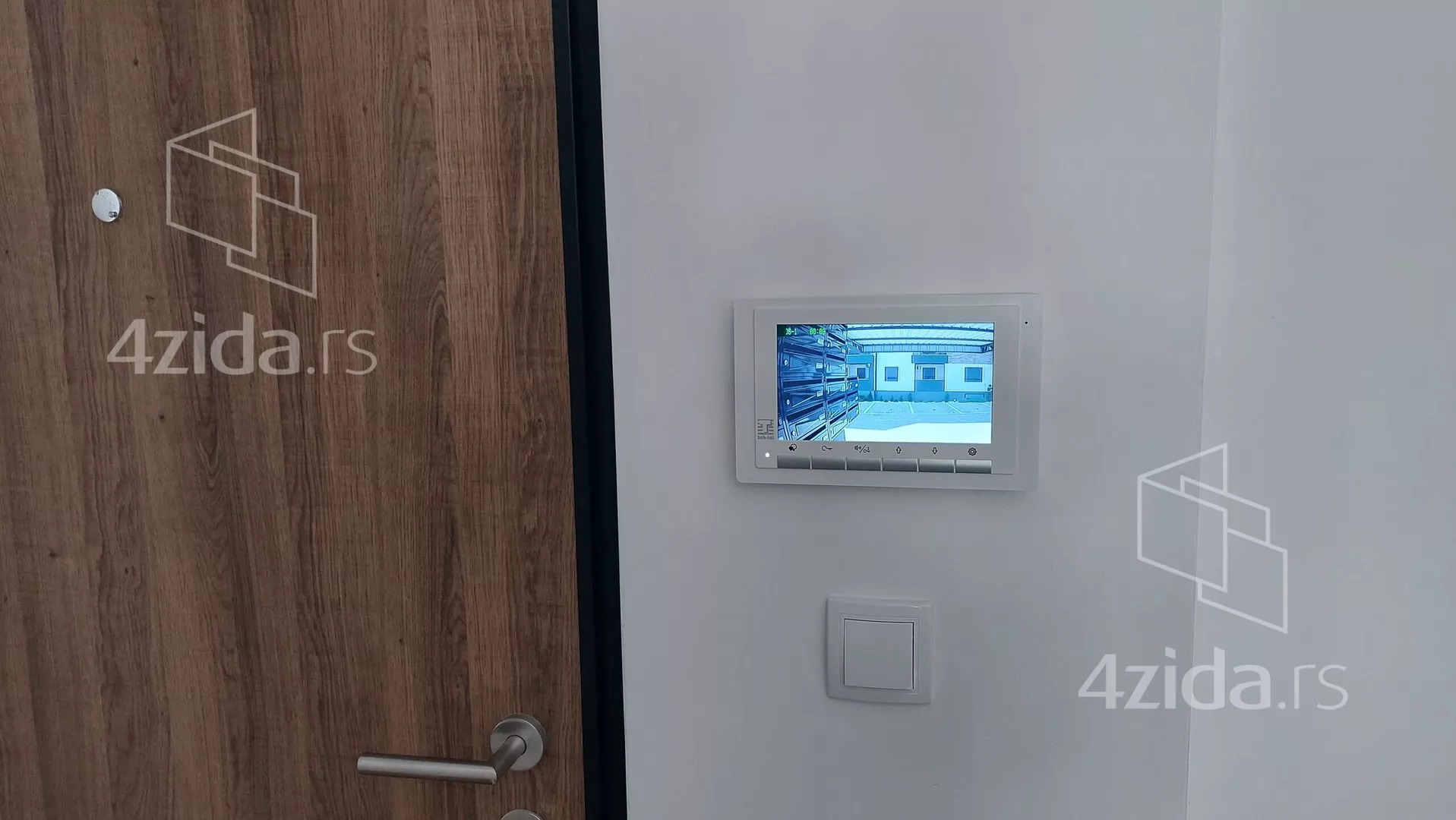 Jednoiposoban stan | 4zida