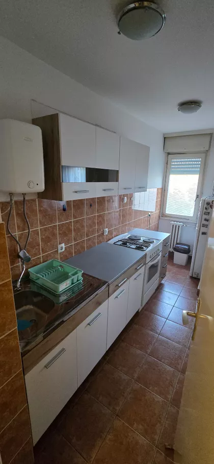 Branimira Ćosića 42 | 4zida.rs