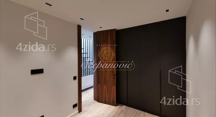 Petosoban stan | 4zida