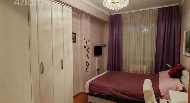Četvoroiposoban stan | 4zida