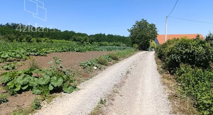 Građevinsko zemljište | 4zida