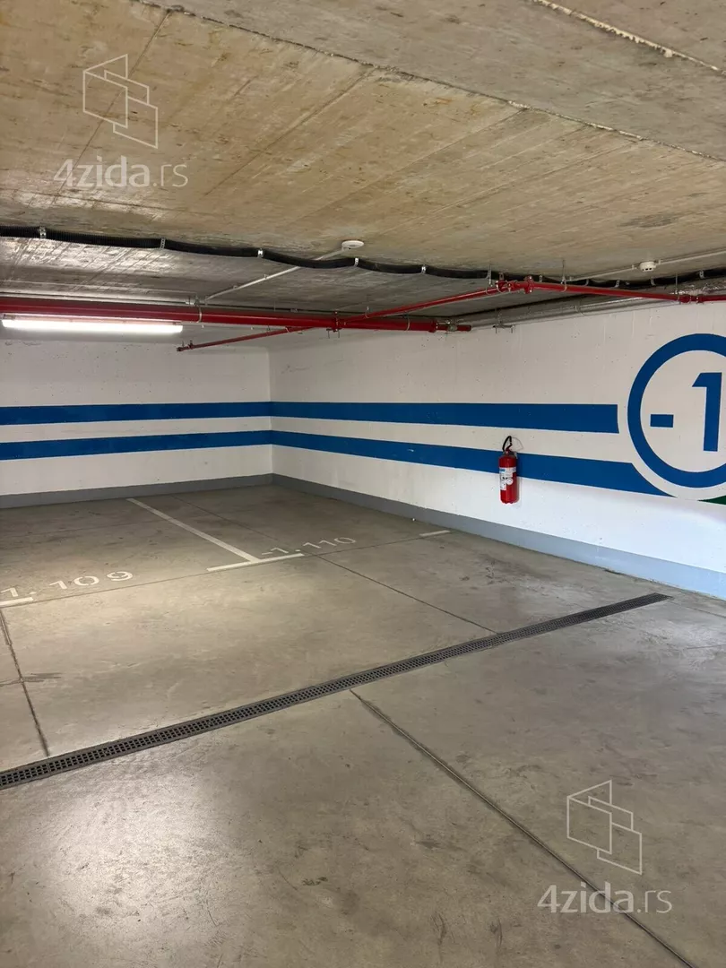 Garaža | 4zida