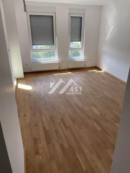 Aranj Janoša | 4zida.rs