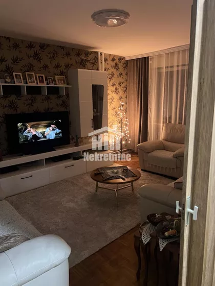 Karađorđeva | 4zida.rs