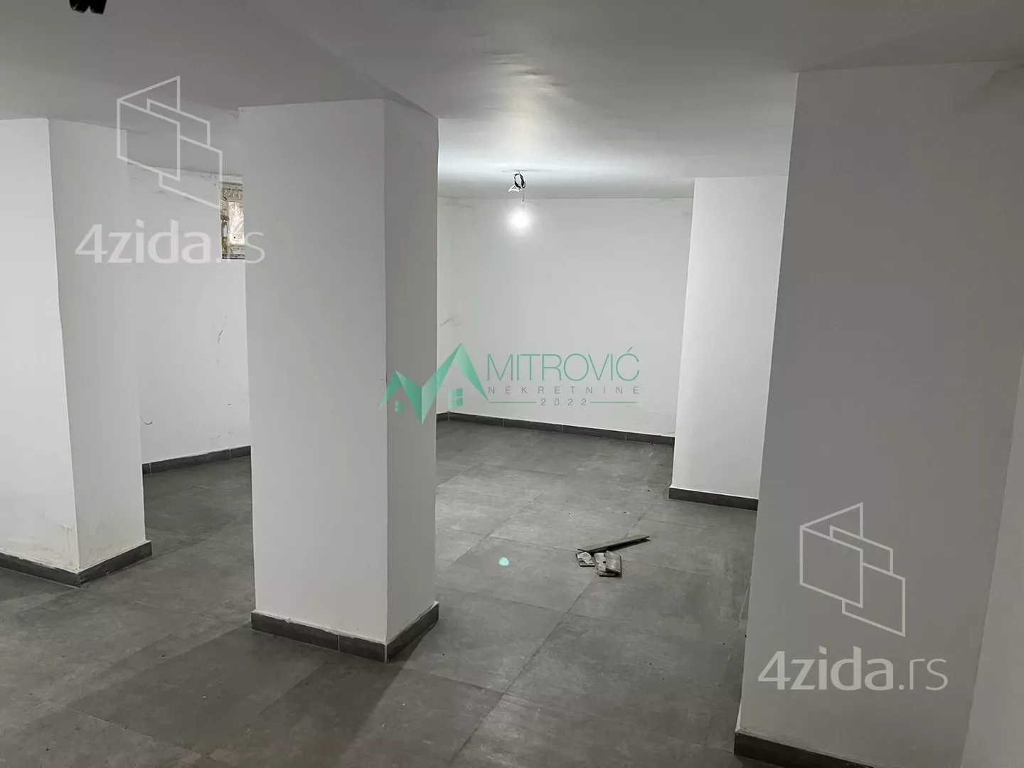 Poslovni prostor | 4zida