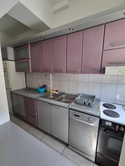 Trg Lazara Nešića | 4zida.rs