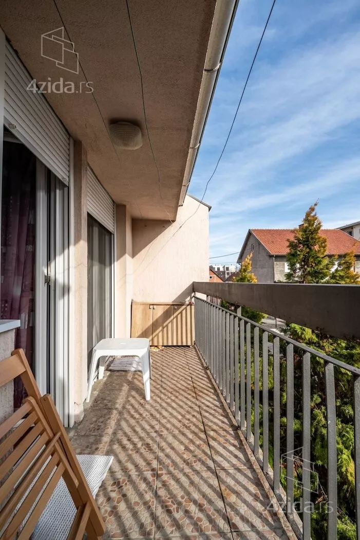 Petosoban stan | 4zida