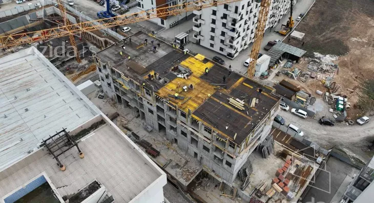 Četvoroiposoban stan | 4zida