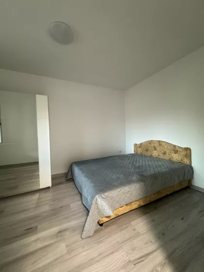 Školska | 4zida.rs