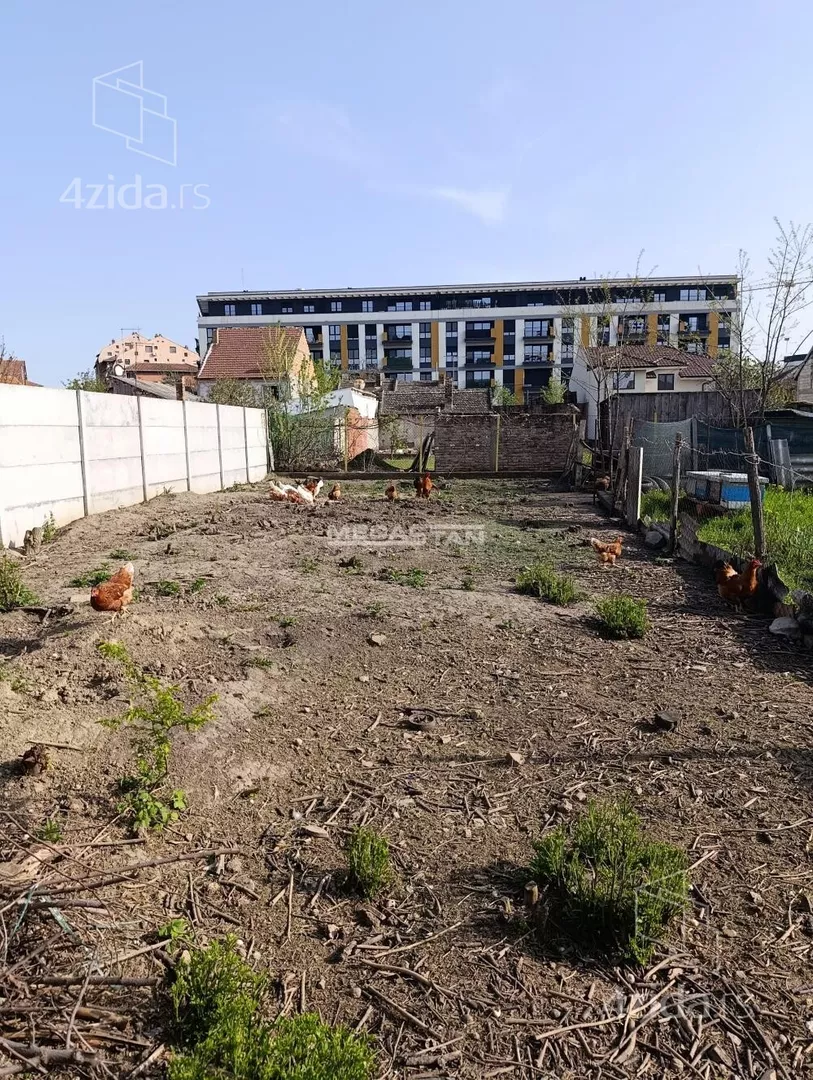 Građevinsko zemljište | 4zida