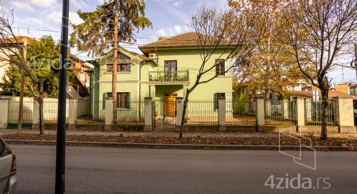 3-etažna kuća | 4zida