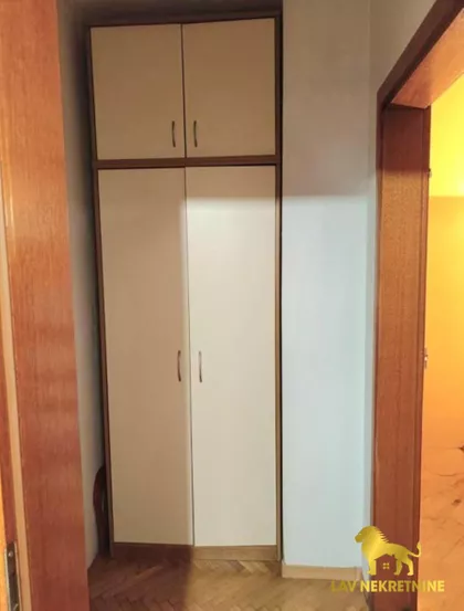 TRG MAJKE JEVROSIME | 4zida.rs