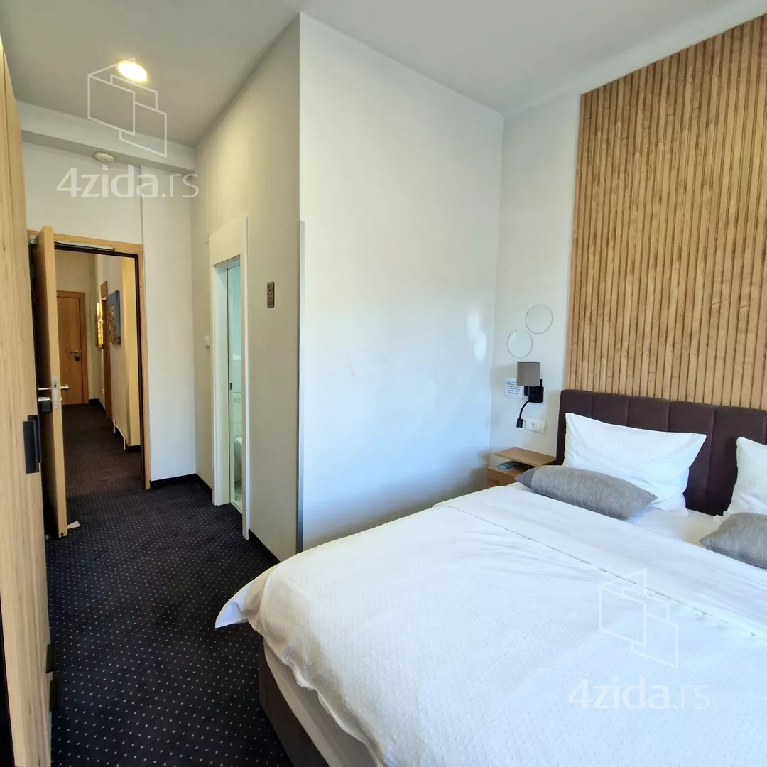 Devetosoban stan | 4zida