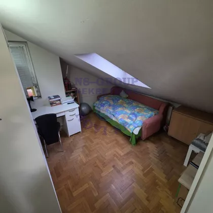 Cara Dušana | 4zida.rs