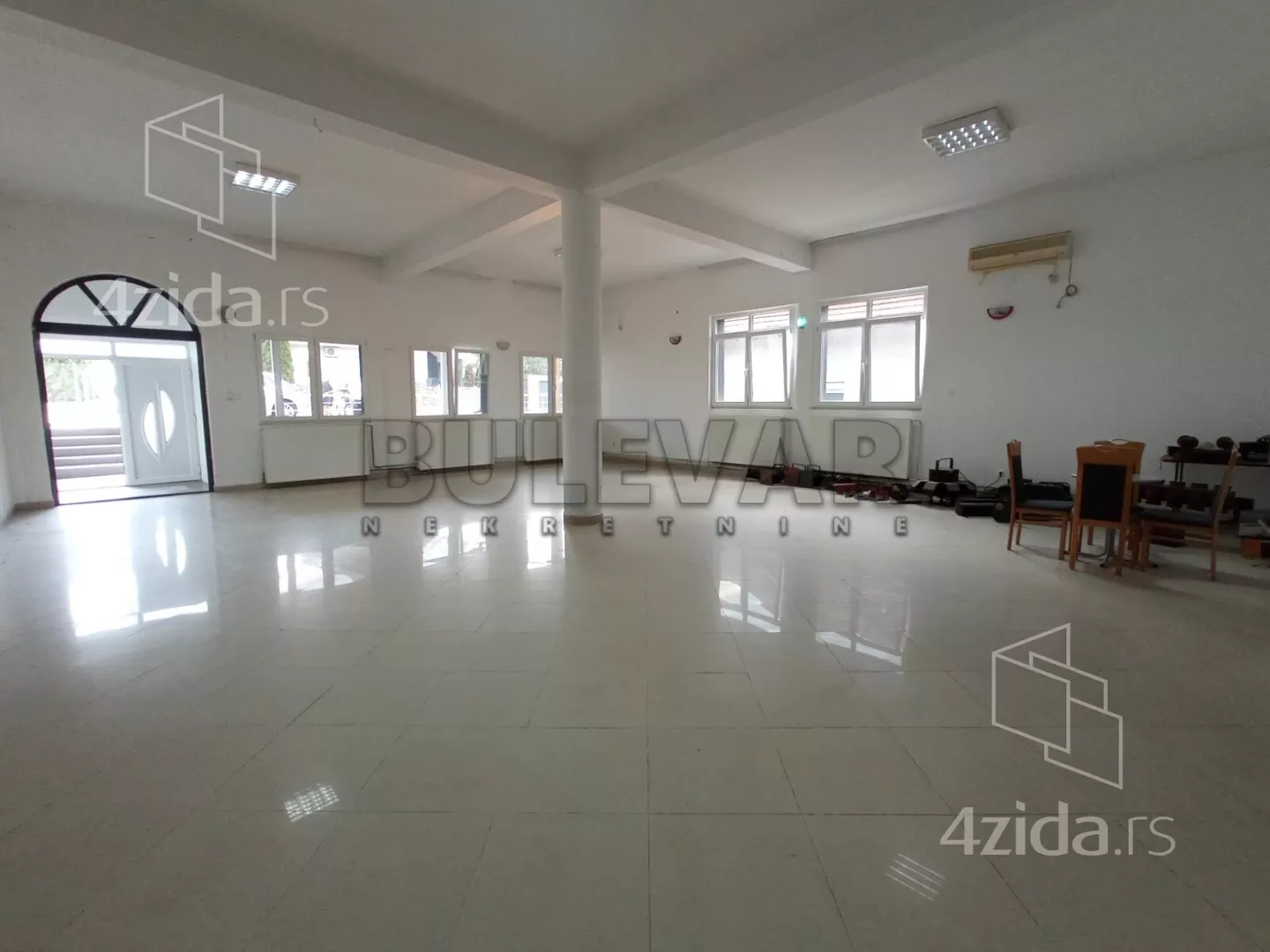 Lokal | 4zida