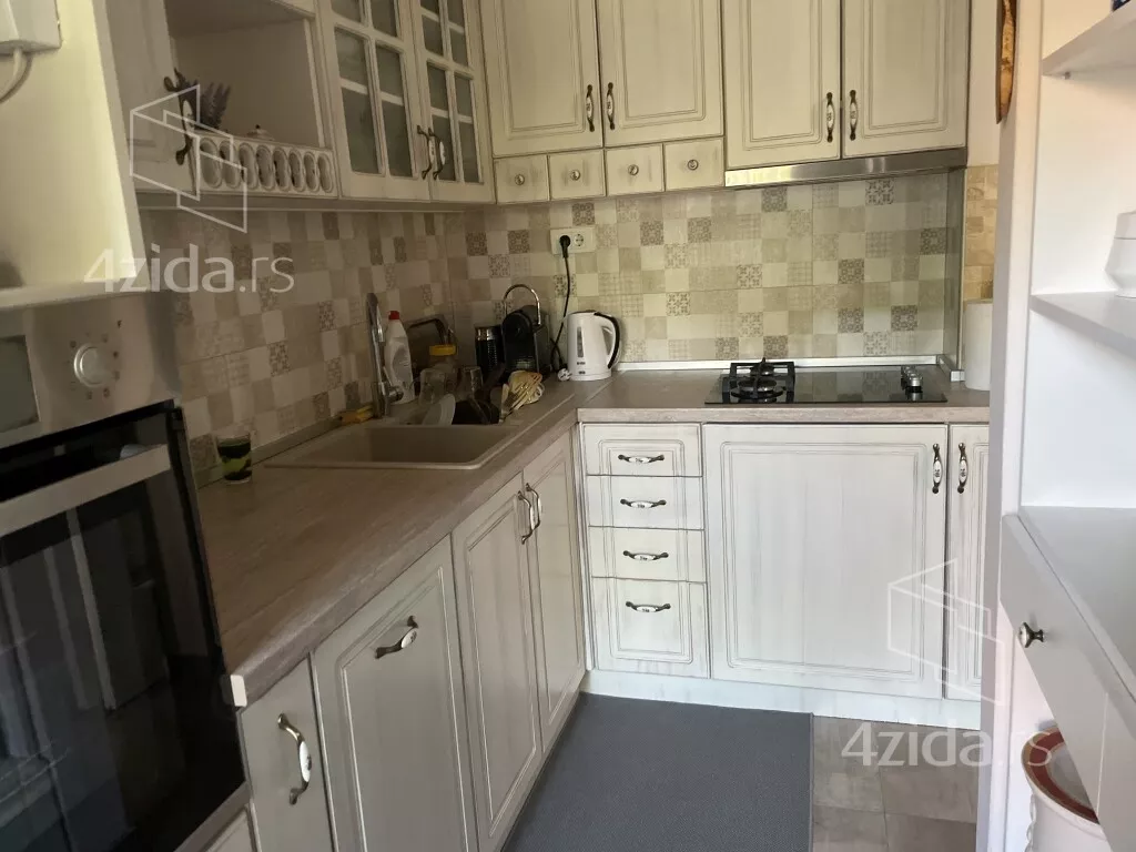 6-etažna kuća | 4zida