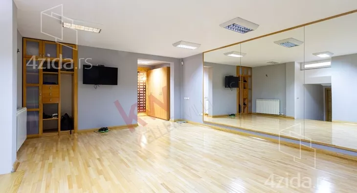 4-etažna kuća | 4zida