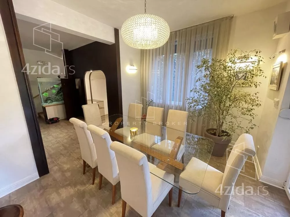 3-etažna kuća | 4zida