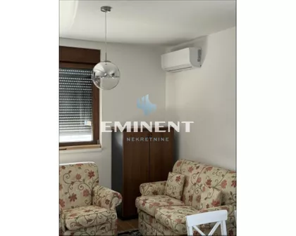 Gospodara Vučića | 4zida.rs