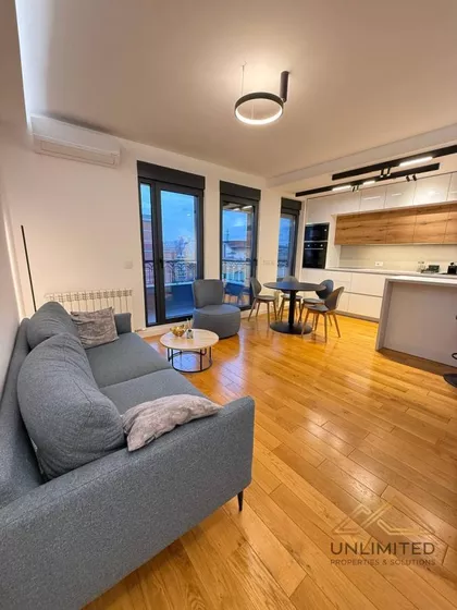 Botanička Bašta | 4zida.rs