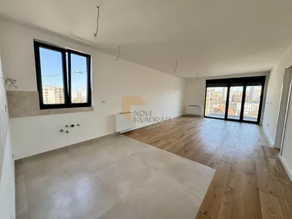 Autokomanda | 4zida.rs