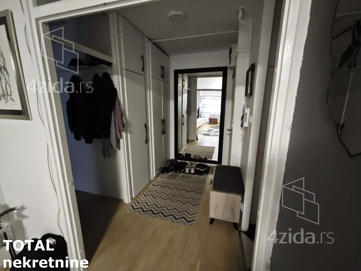 Troiposoban stan | 4zida