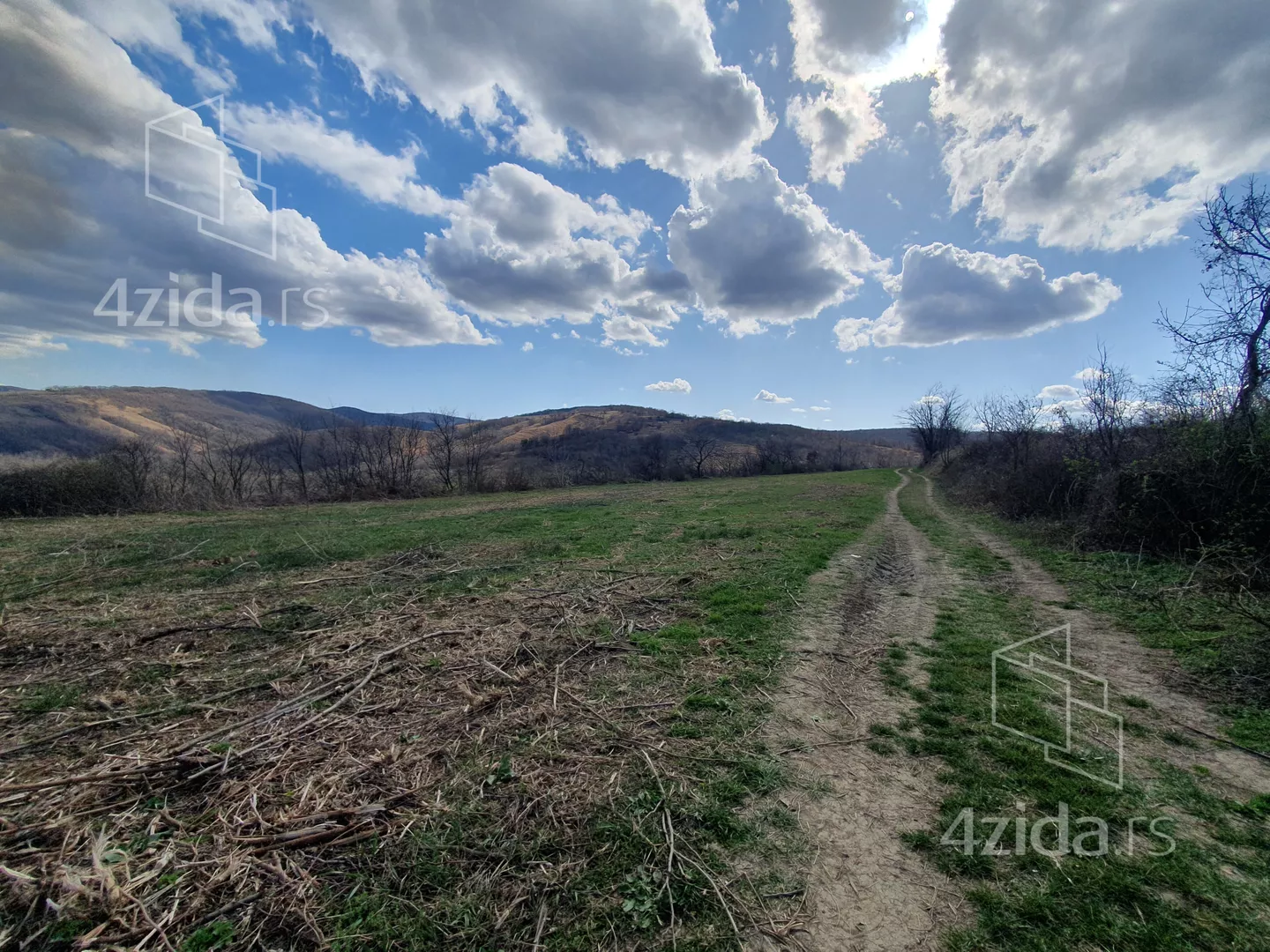 Poljoprivredno zemljište | 4zida