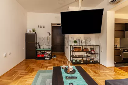 Studenička | 4zida.rs