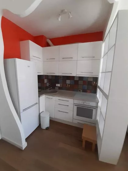 Paštrovićeva 61 | 4zida.rs