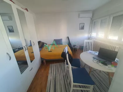 Banatić | 4zida.rs