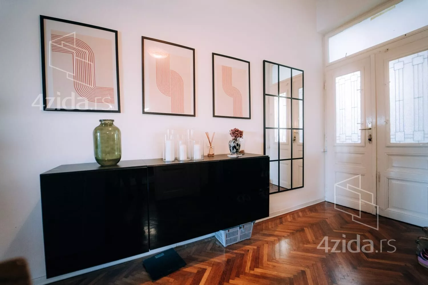 Troiposoban stan | 4zida