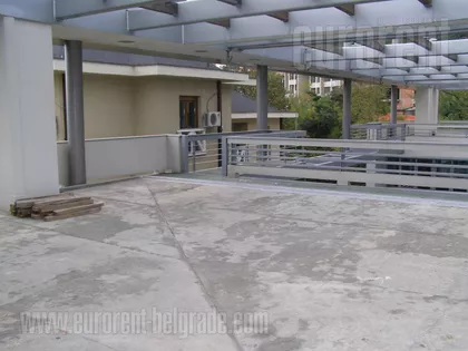 DEDINJE BELI DVOR | 4zida.rs