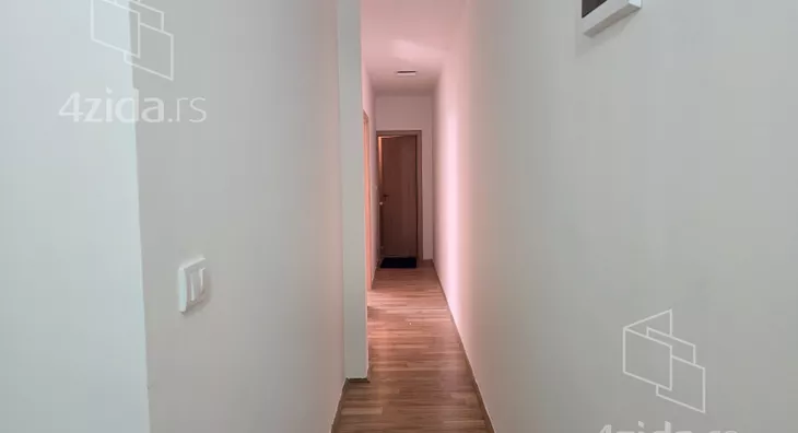 Četvoroiposoban stan | 4zida