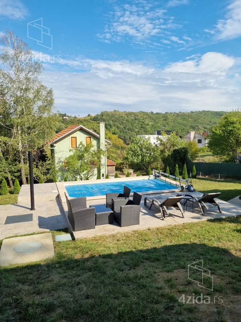 Kuća | 4zida