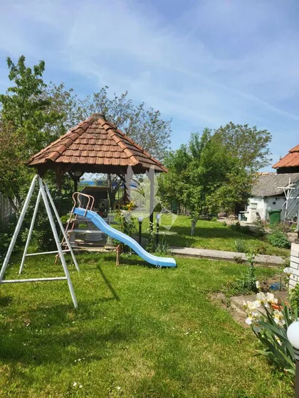 Mladenovac (mesto) | 4zida.rs