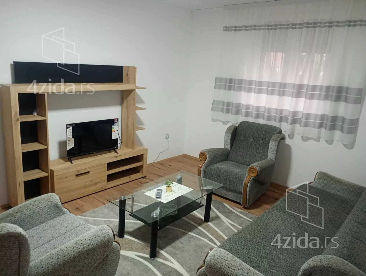 Dvoiposoban stan | 4zida