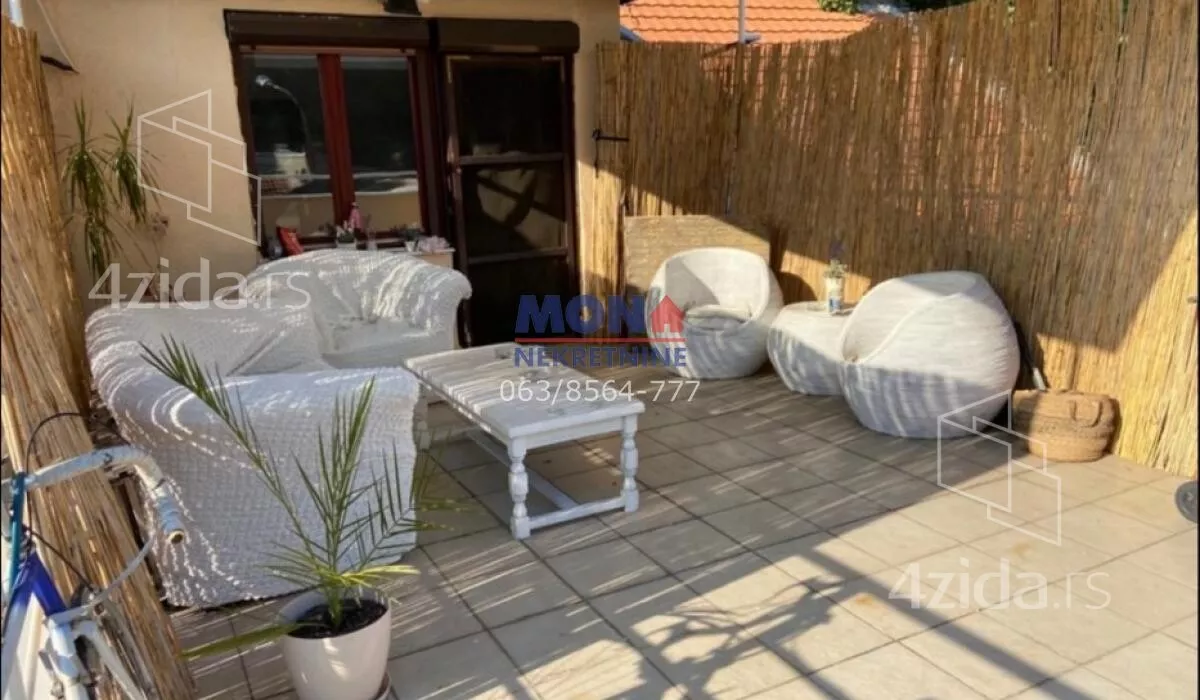 Šestosoban stan | 4zida