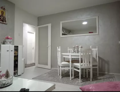 Trg Đačkog Bataljona | 4zida.rs