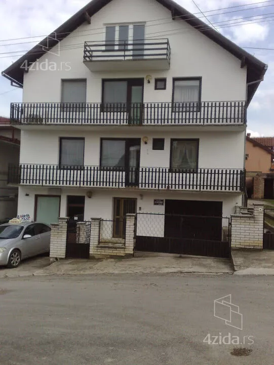 4-etažna kuća | 4zida